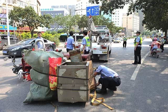 一封来自老外的道歉信:南宁电动车整治面面观