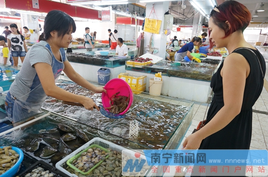 南宁海鲜价格_海鲜市场价格活基围虾_海鲜披萨(2)