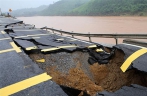 越南中部等地暴雨已致28人死亡