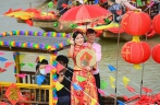 On-water group wedding held for 18 couples in Zhuhai