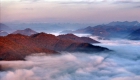 贵州罗甸：雾中群山美如画