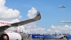 中国大型客机C919和支线客机ARJ21首次亮相新加坡航展