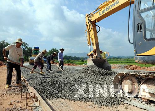 广西继续加大实施农村基础设施建设