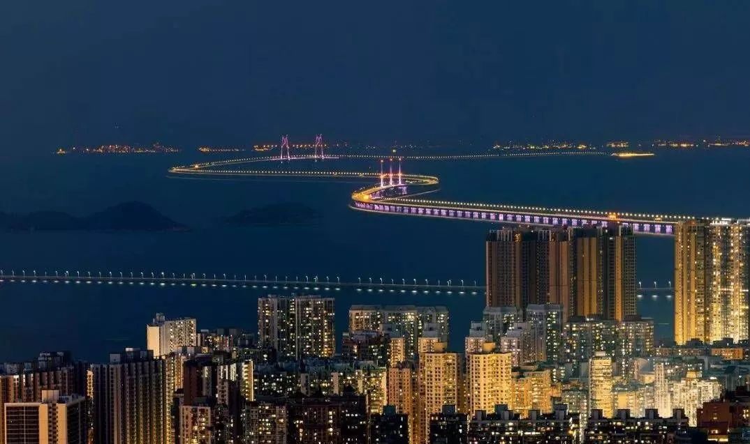 港珠澳大桥10月24日正式通车!广西人自驾去香港澳门可这样走