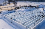 冬天新玩法！波兰打造世界最大冰雪迷宫