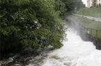 挪威强降雨引发洪水等灾害